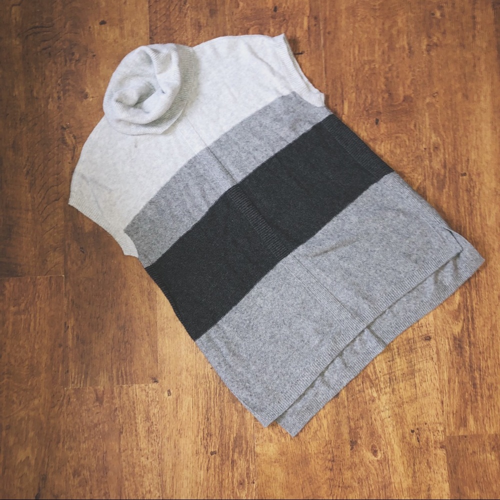 Color Block Blanket Sweater - Picture 5 of 7